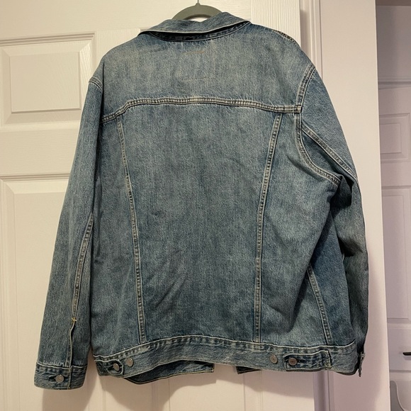 Men’s Levi’s Trucker Jacket - Picture 2 of 4